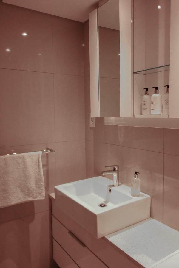 Itowers Studio Suite Габороне Экстерьер фото